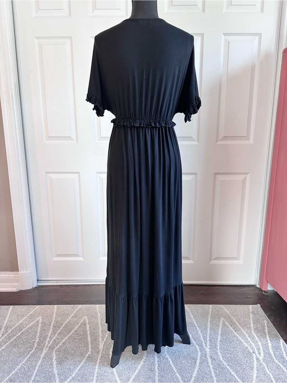 Beeson River Black Jersey Knit Maxi Dress w/ Ruffle Details - Picture 5 of 6